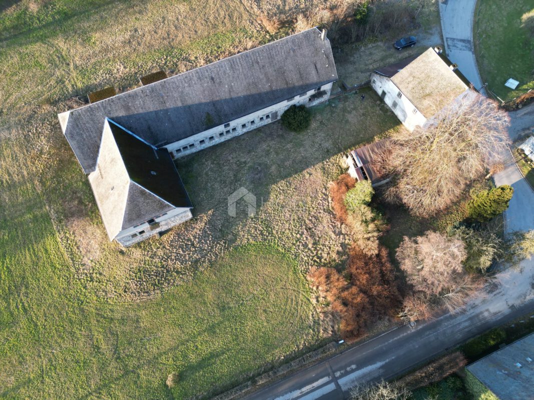 Locaux d'activité / Entrepôts en vente à Holzheim